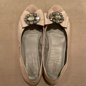 Vera Wang Lavender label flat